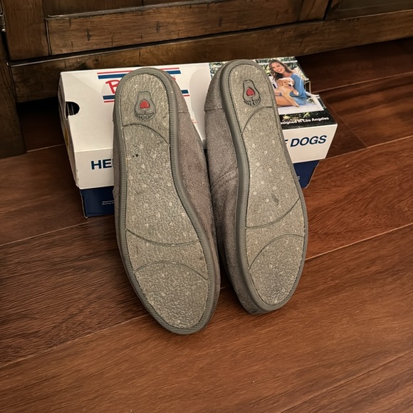 Women’s Bob’s from Sketchers size 8 Gray Slip on Shoe - Picture 4 of 6